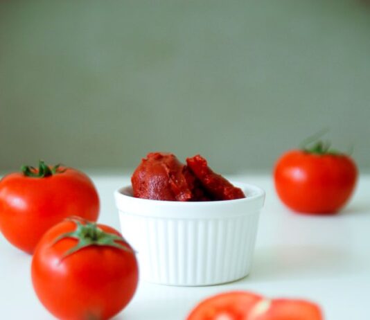 Koncentraty pomidorowe dla lokali gastronomicznych – Jak wybrać idealny koncentrat pomidorowy dla profesjonalnej kuchni? koncentraty pomidorowe dla lokali gastronomicznych